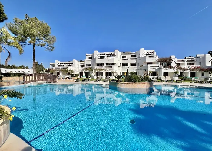 Albufeira Balaia Golf Vilage 3 With Pool By Homing